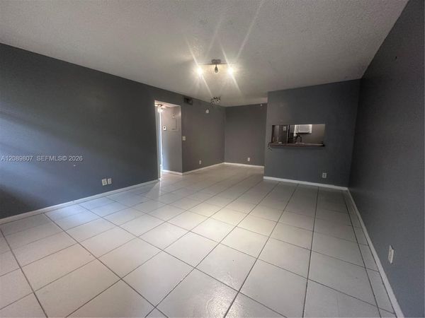 821 Twin Lakes Dr , Unit 31-H, Coral Springs, FL 33071