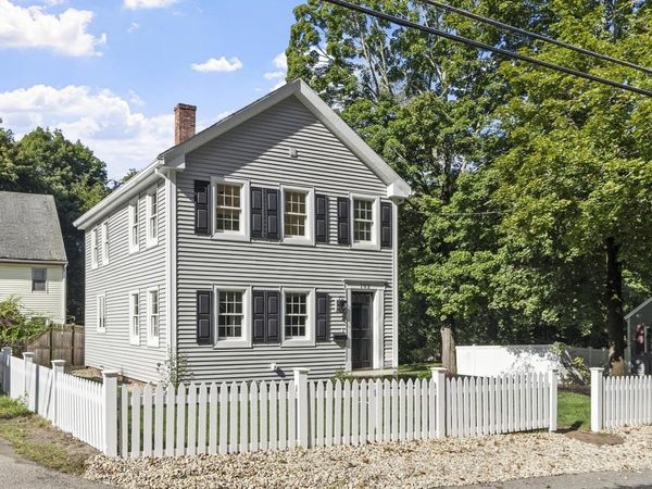 102 Park Street, North Reading, MA 01864