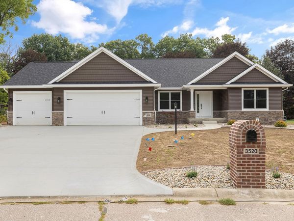 3520 Fox Chase Drive, Bristol, IN 46507