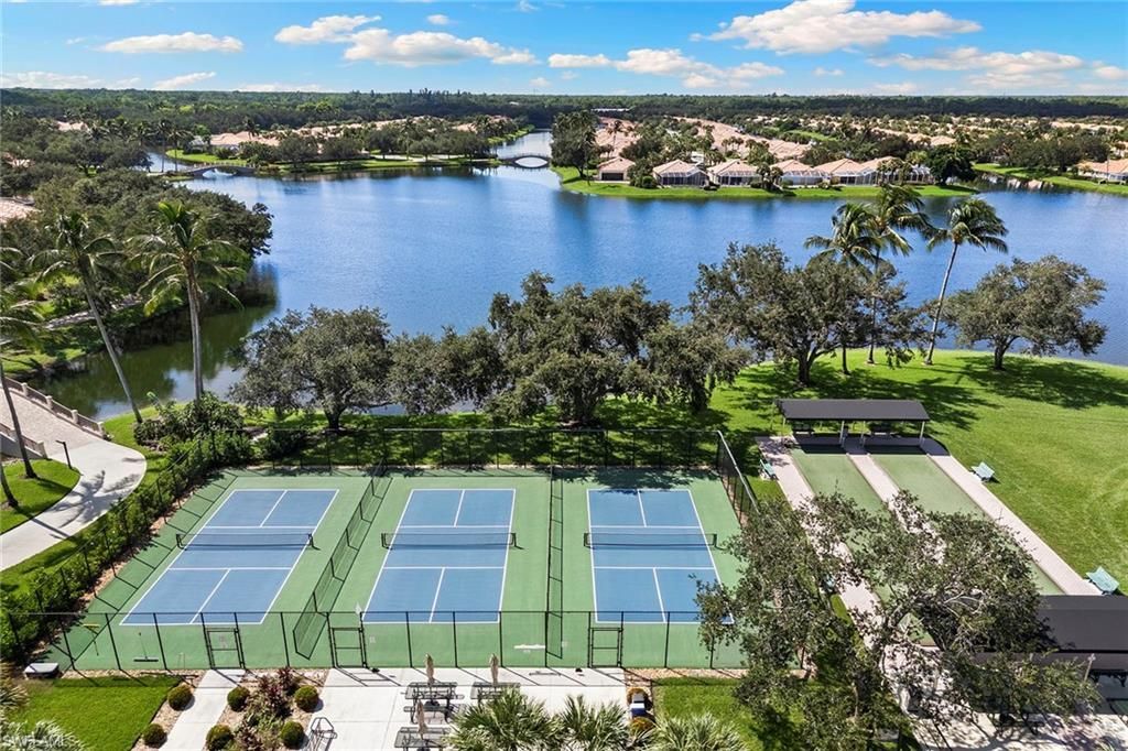 3826 Huelva Ct, Naples, FL 34109 Photo