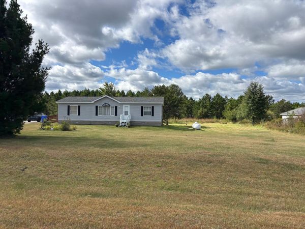 393 Paul Miller Lane NW, Bemidji, MN 56601