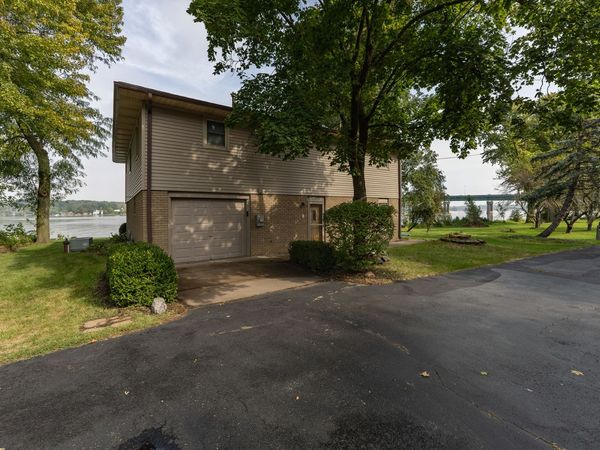 18223 Route 84 N , East Moline, IL 61244