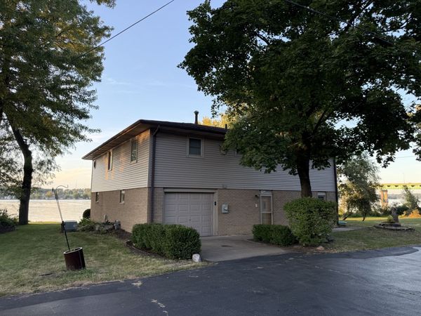 18223 Route 84 N , East Moline, IL 61244
