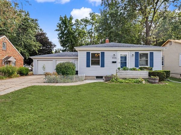 1115 Hovey Avenue , Normal, IL 61761