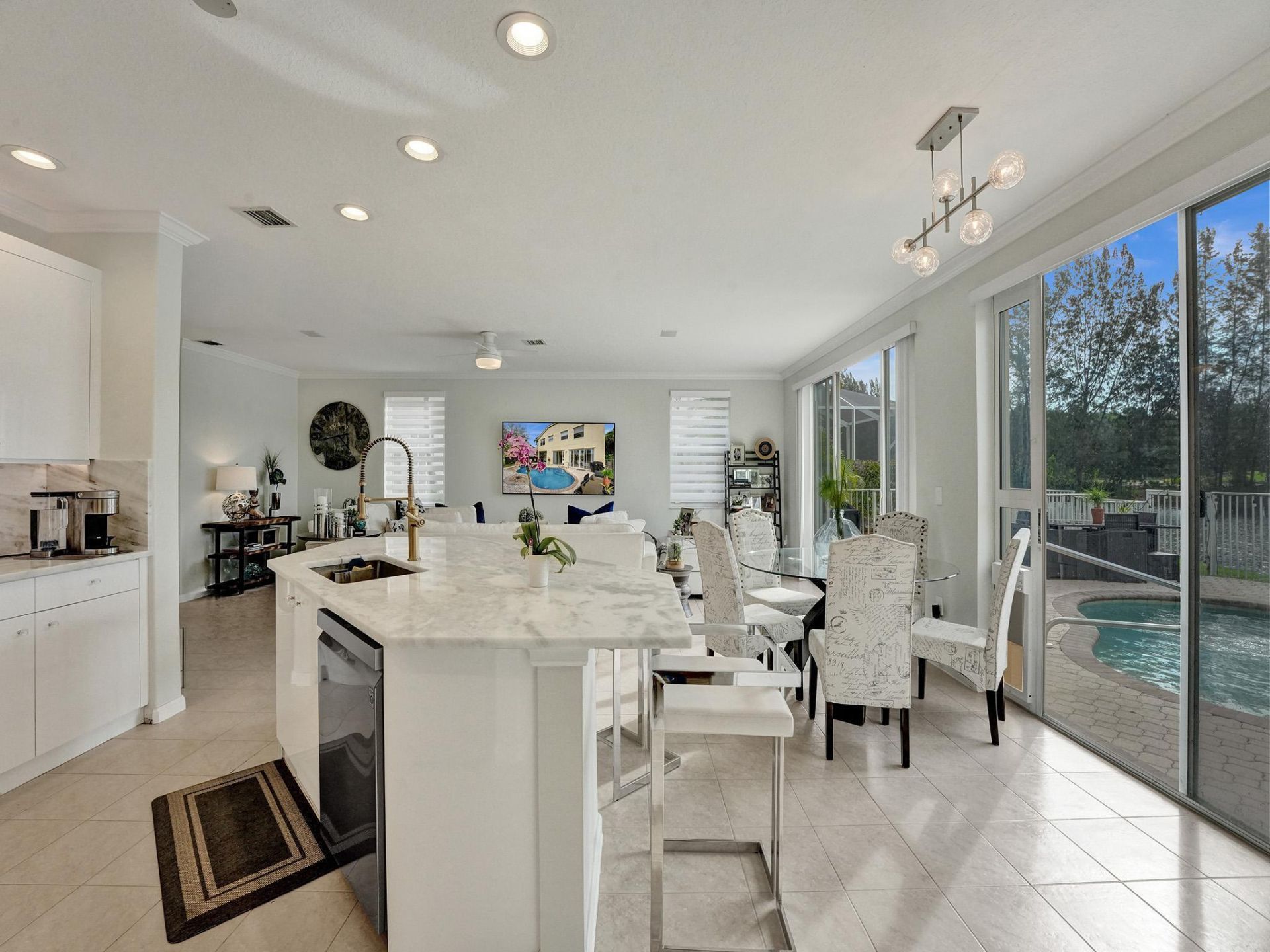 2111 Reston Circle, Royal Palm Beach, FL 33411 Photo
