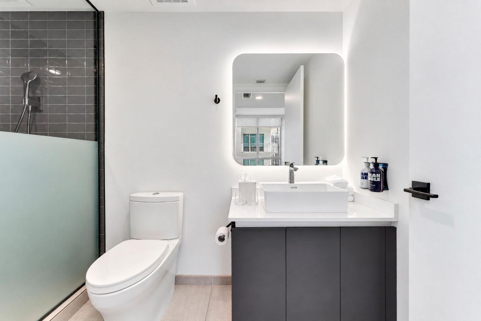 227 NE 2nd Street, Unit 2801, Miami, FL 33132 Photo