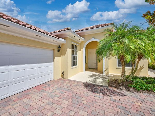 8701 Oldham Way, West Palm Beach, FL 33412
