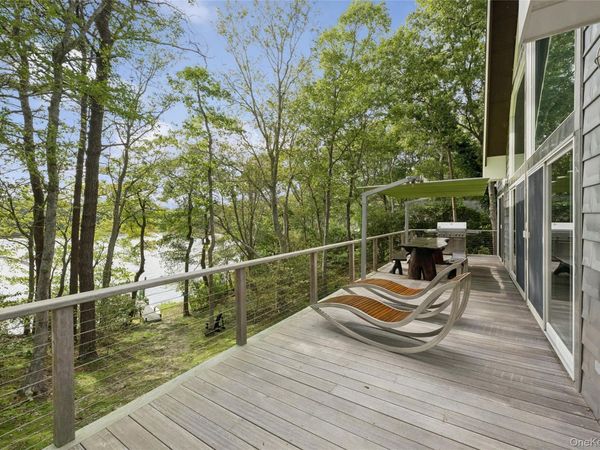 142 Little Fresh Pond Road, Southampton, NY 11968