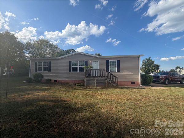 9902 Ashe Court, Charlotte, NC 28215