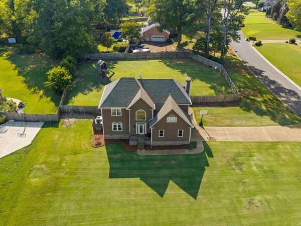 9222 Turtle Point Dr, Killen, AL 35645