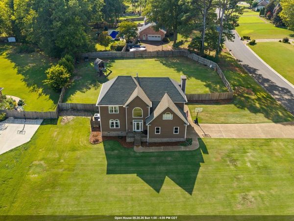 9222 Turtle Point Dr, Killen, AL 35645