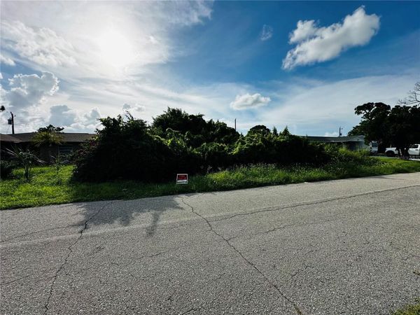VENETIA AVENUE , NORTH PORT, FL 34287