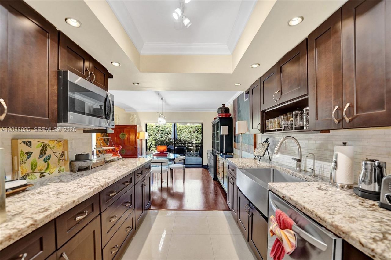 403 Dunwoody Ln, Unit 38, Hollywood, FL 33021 Photo