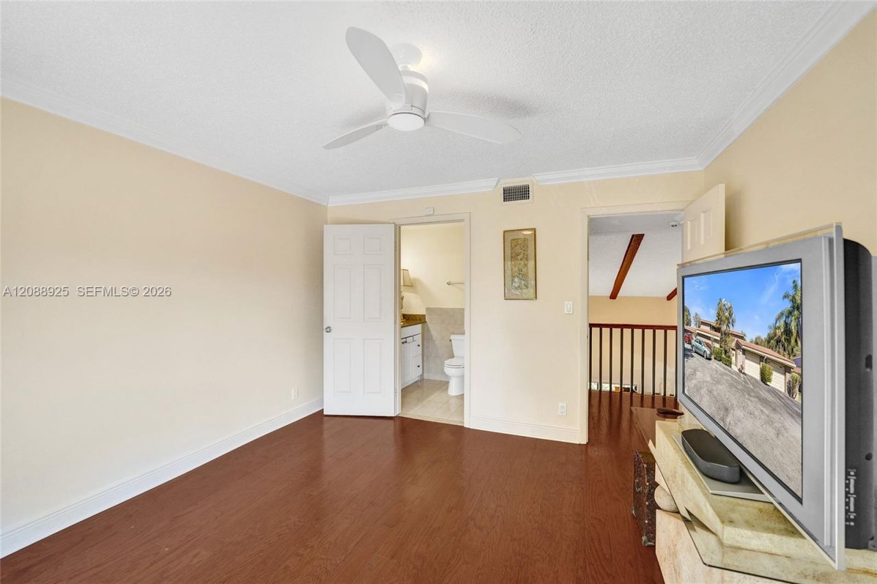 403 Dunwoody Ln, Unit 38, Hollywood, FL 33021 Photo
