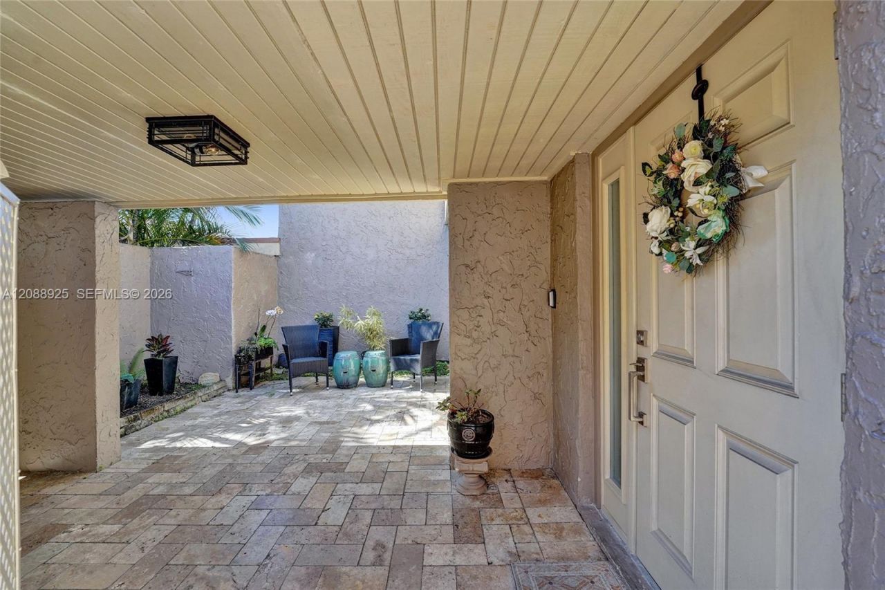 403 Dunwoody Ln, Unit 38, Hollywood, FL 33021 Photo