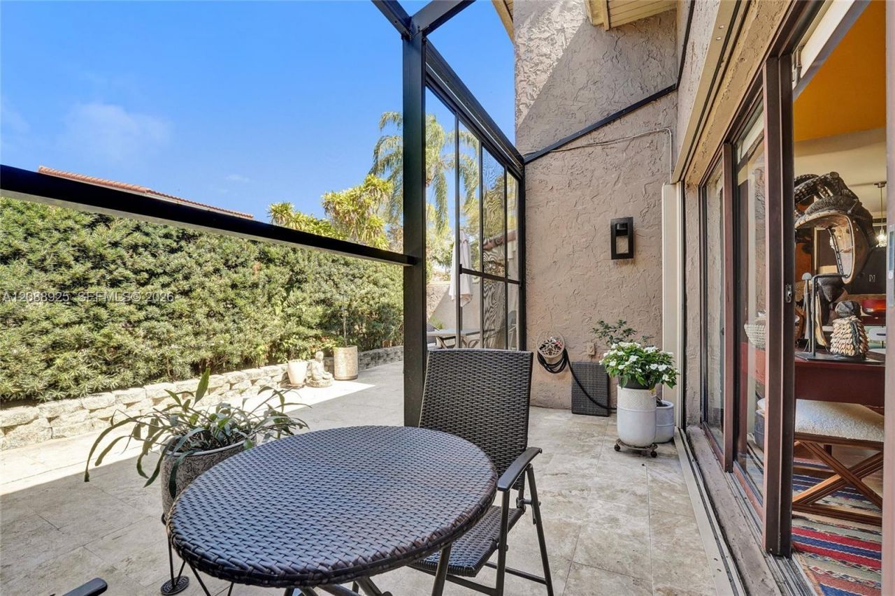 403 Dunwoody Ln, Unit 38, Hollywood, FL 33021 Photo