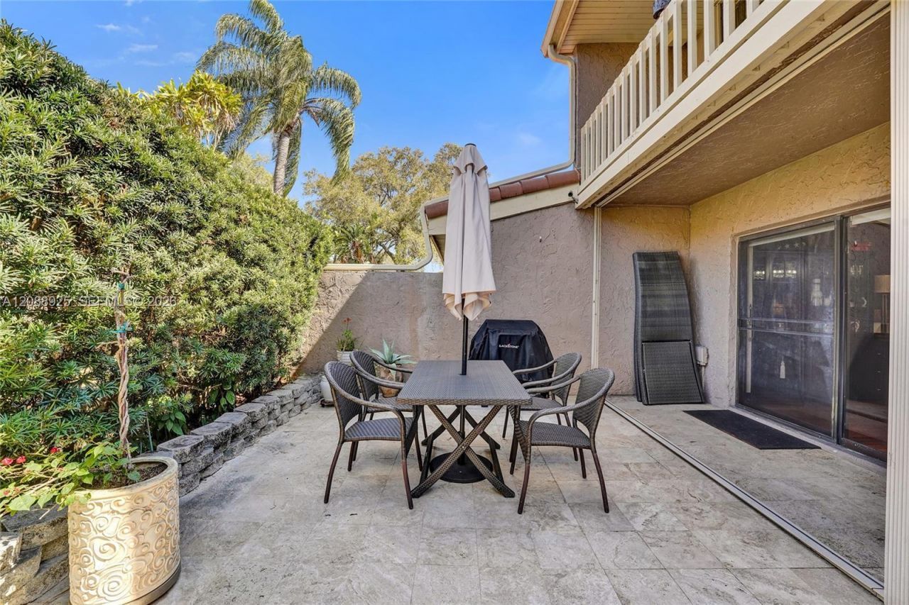 403 Dunwoody Ln, Unit 38, Hollywood, FL 33021 Photo