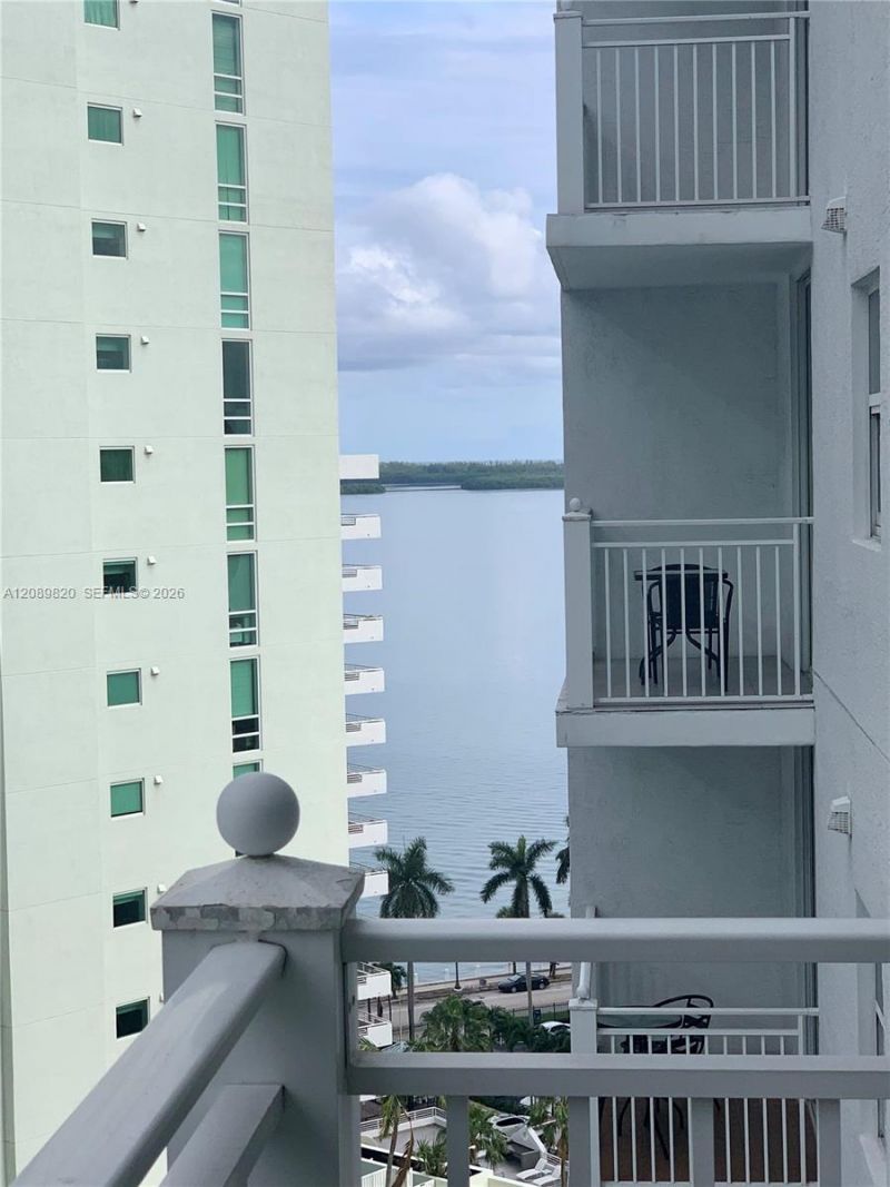 185 SE 14th Ter, Unit 1713, Miami, FL 33131 Photo