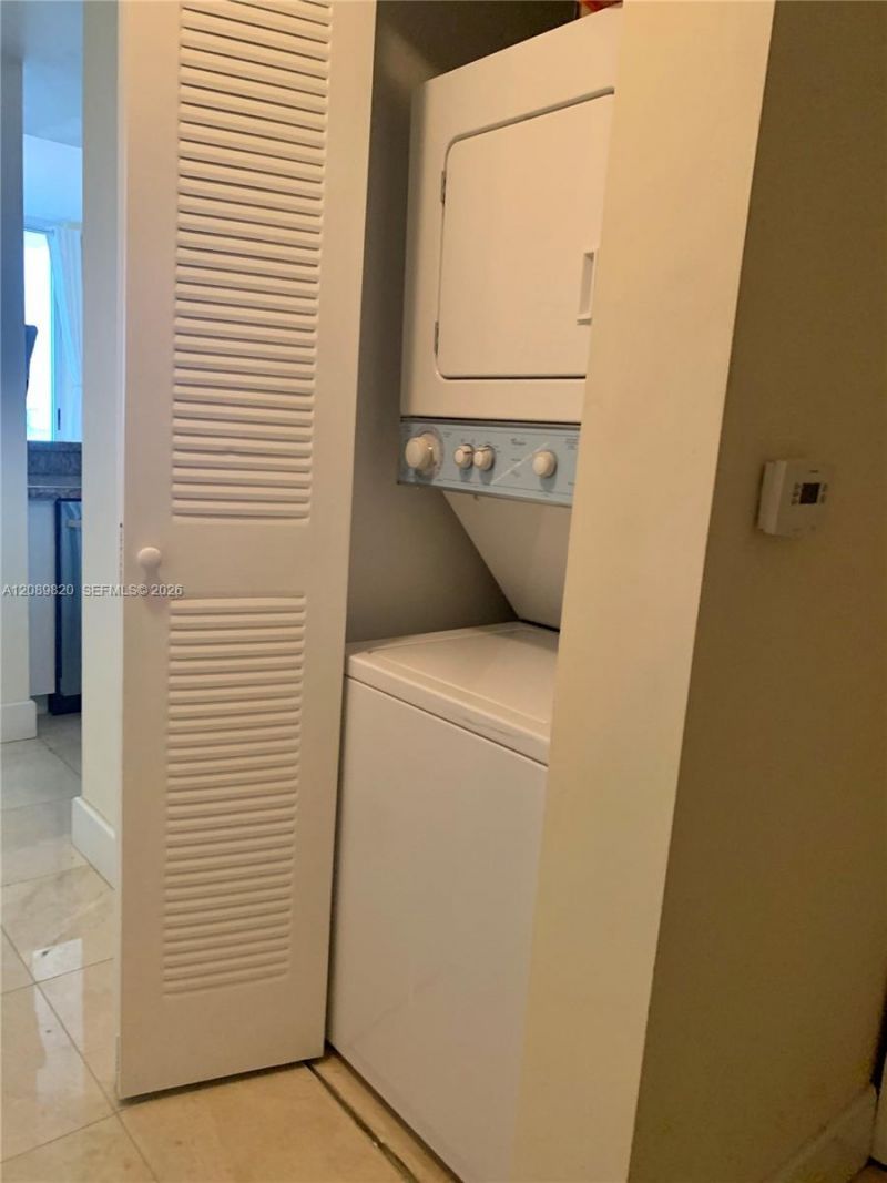 185 SE 14th Ter, Unit 1713, Miami, FL 33131 Photo
