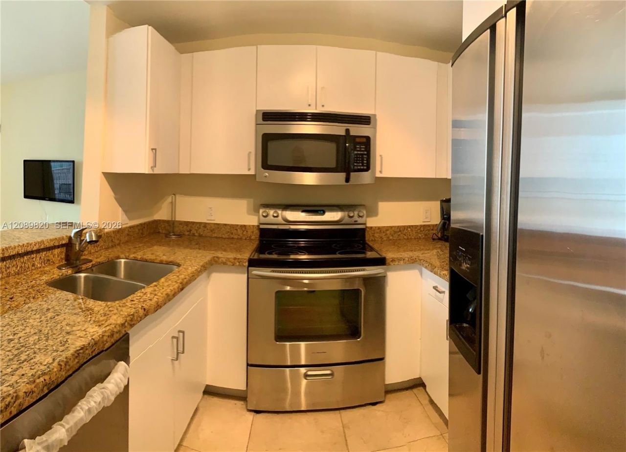 185 SE 14th Ter, Unit 1713, Miami, FL 33131 Photo