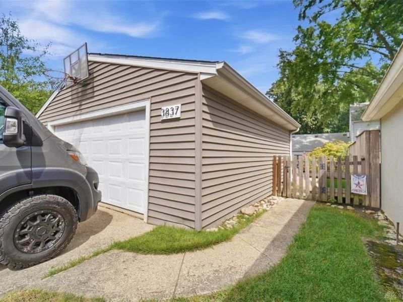 3837 Oak Street, Cincinnati, OH 45227 Photo 52