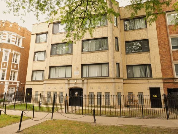 7753 S ESSEX Avenue , Unit 2S, Chicago, IL 60643
