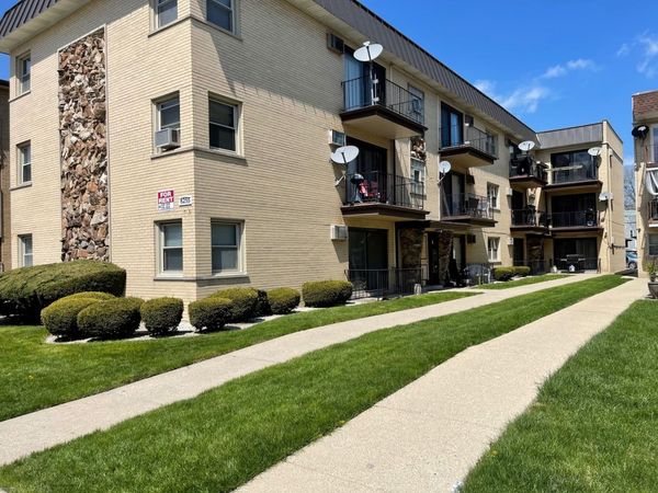 6255 N Northwest Highway , Unit 3B, Chicago, IL 60631