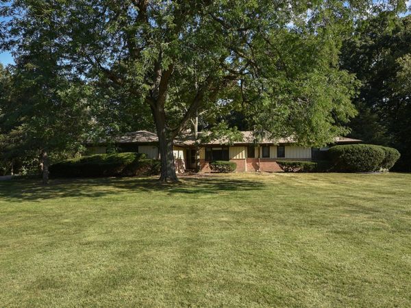 105 Lomond Drive , Inverness, IL 60067
