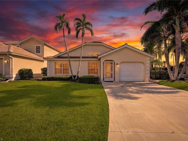 5018 ECLIPSE CT , NAPLES, FL 34104