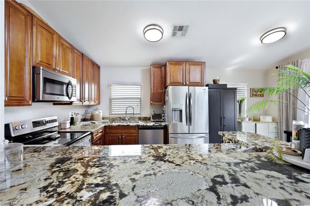 5018 Eclipse Ct , Naples, FL 34104 Photo
