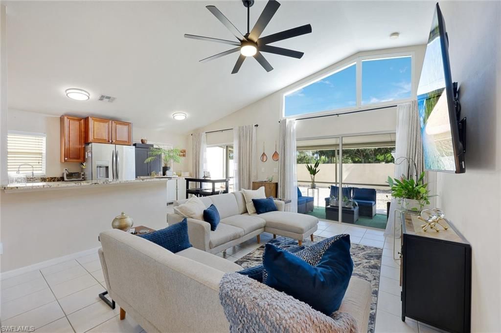 5018 Eclipse Ct , Naples, FL 34104 Photo
