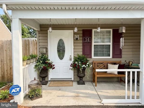34 RING LANE , LEVITTOWN, PA 19055