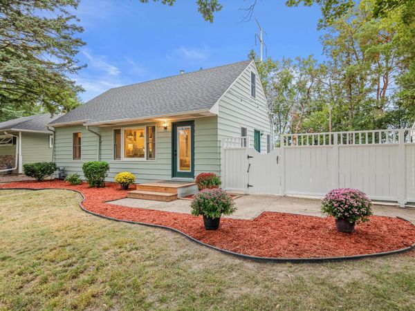 1645 Rose Place, Roseville, MN 55113