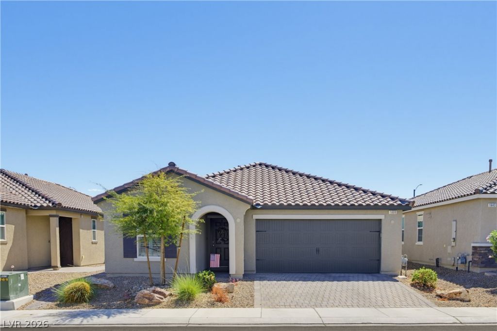 1639 Deep Valley Avenue, North Las Vegas, NV 89084 Main Photo