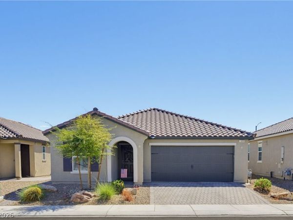 1639 Deep Valley Avenue, North Las Vegas, NV 89084