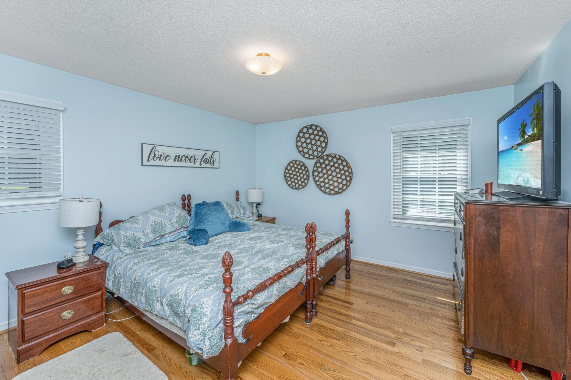 102 Huntington Circle Photo 18