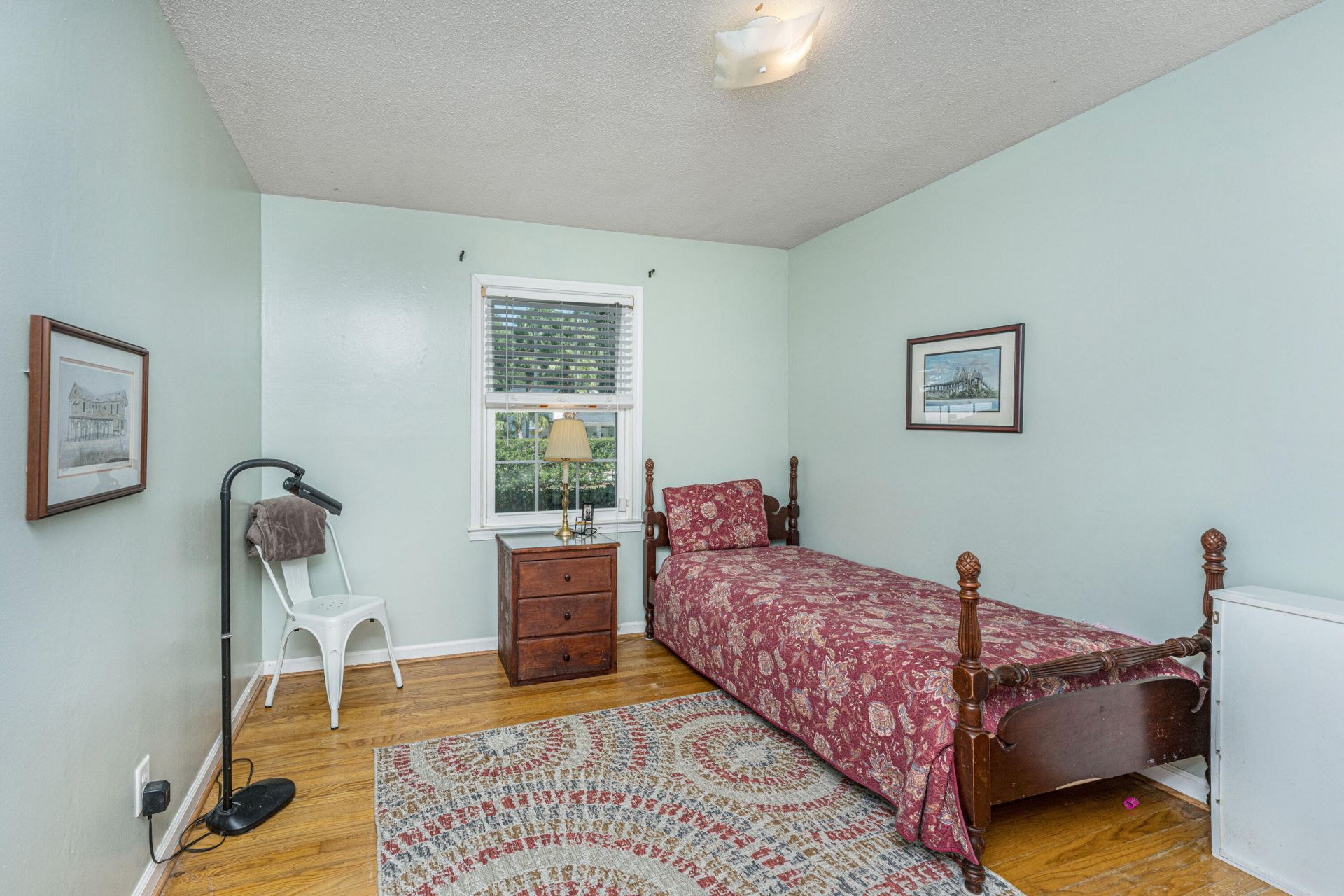 102 Huntington Circle Photo 24