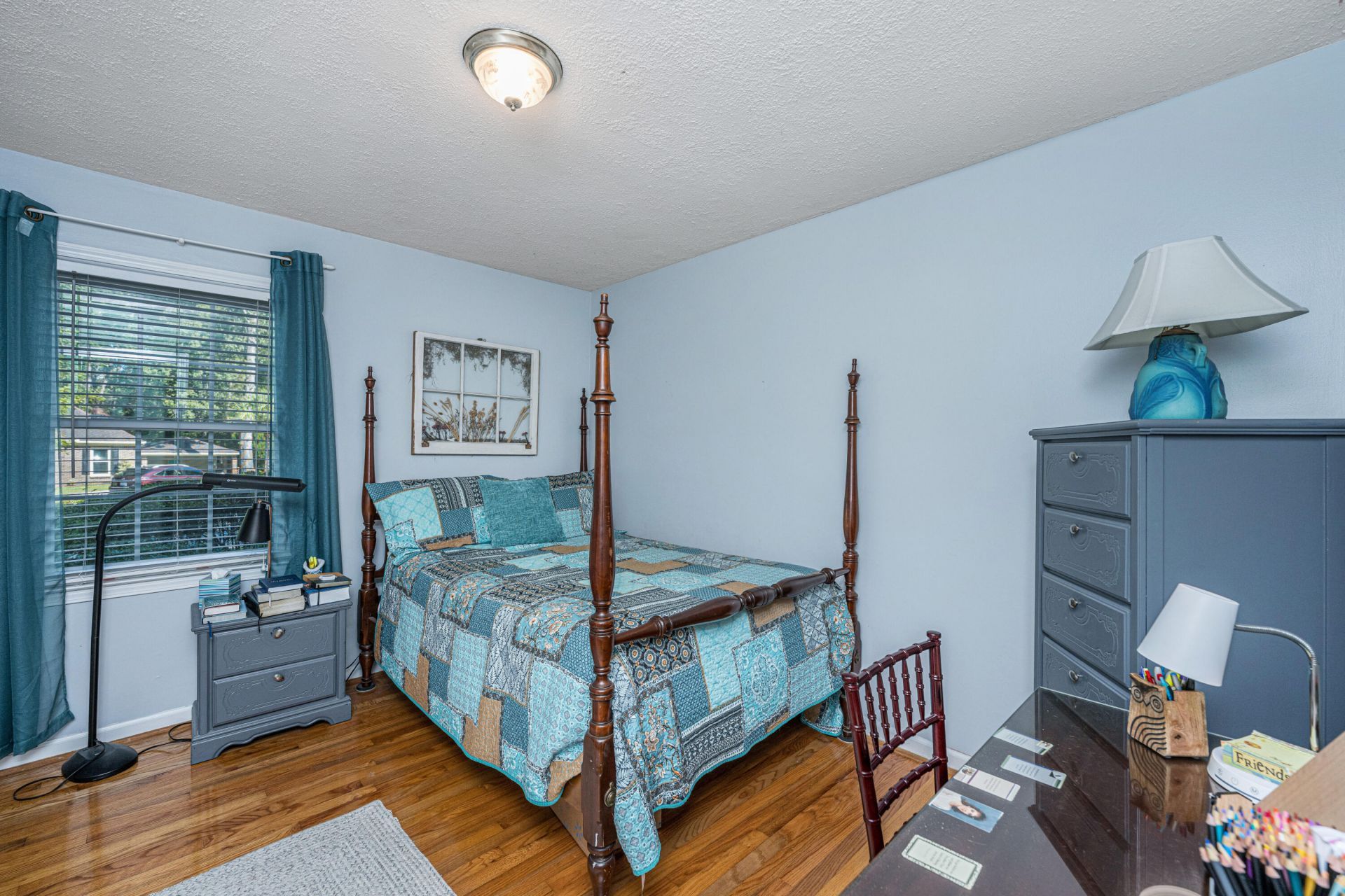 102 Huntington Circle Photo 25