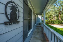 102 Huntington Circle photo 4