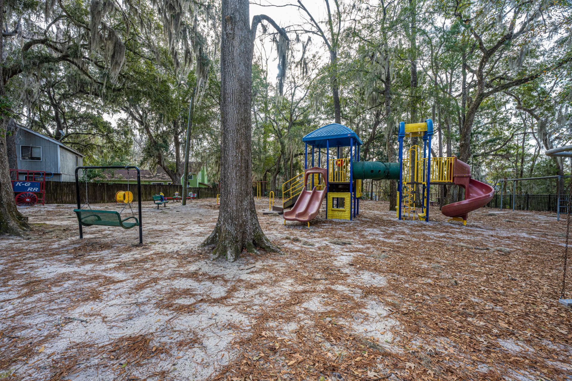 102 Huntington Circle Photo 49