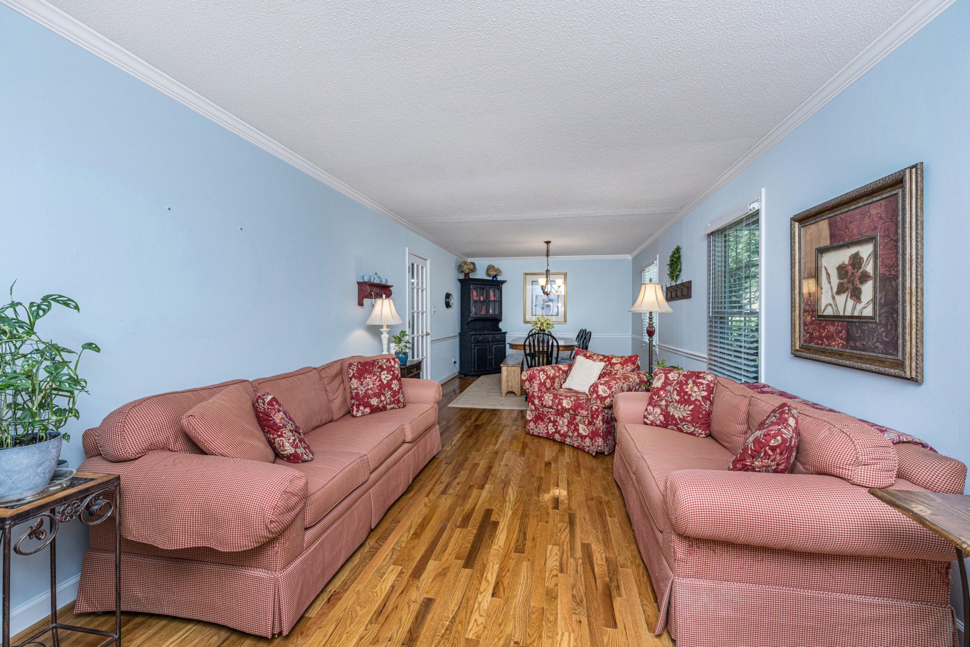 102 Huntington Circle Photo 5