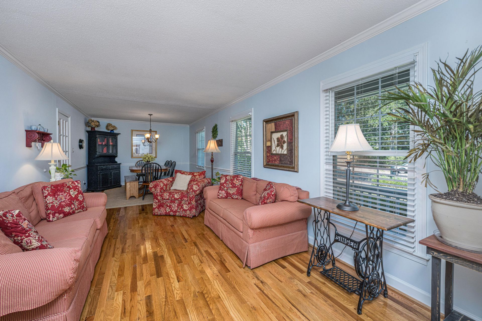 102 Huntington Circle Photo 6