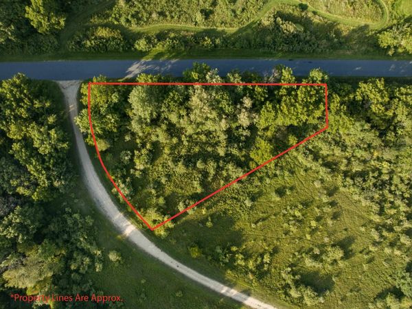 L402 Ski Pole, La Valle, WI 53941