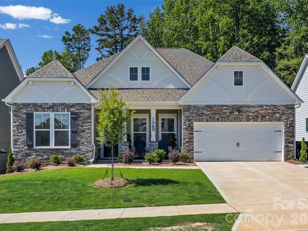 129 Glenn Drive, Mooresville, NC 28115