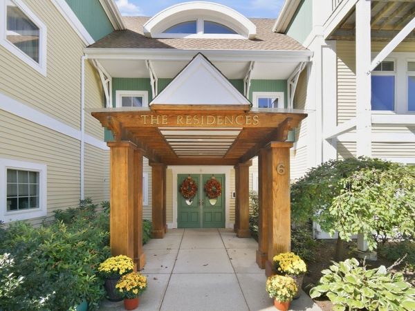 6 Green Way, Unit 101, Wayland, MA 01778