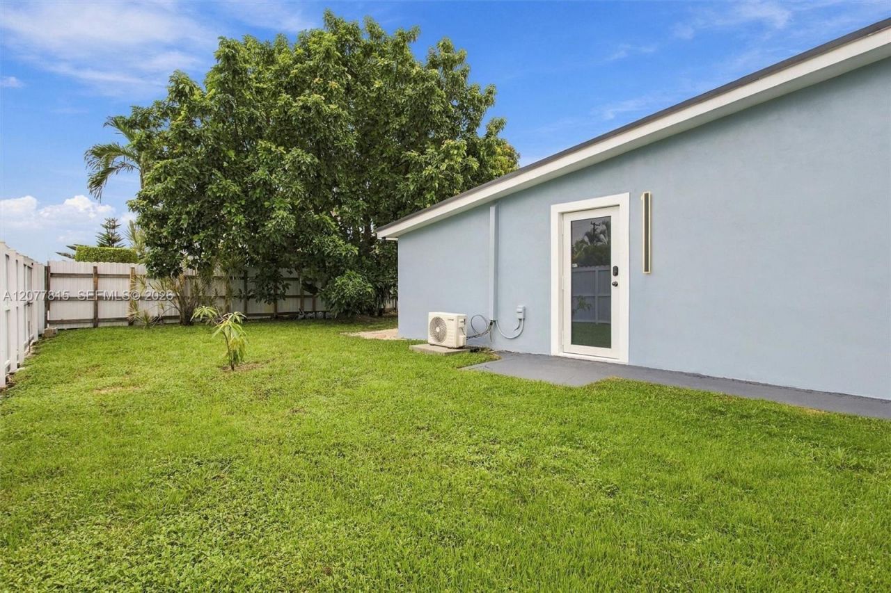4035 SW 108th Ave, Miami, FL 33165 Photo