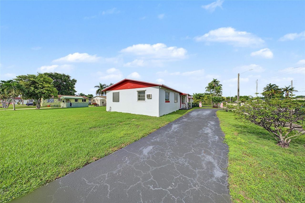 11370 SW 224th St, Miami, FL 33170 Photo