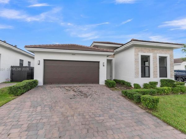 19447 SW 124th Ct , Miami, FL 33177