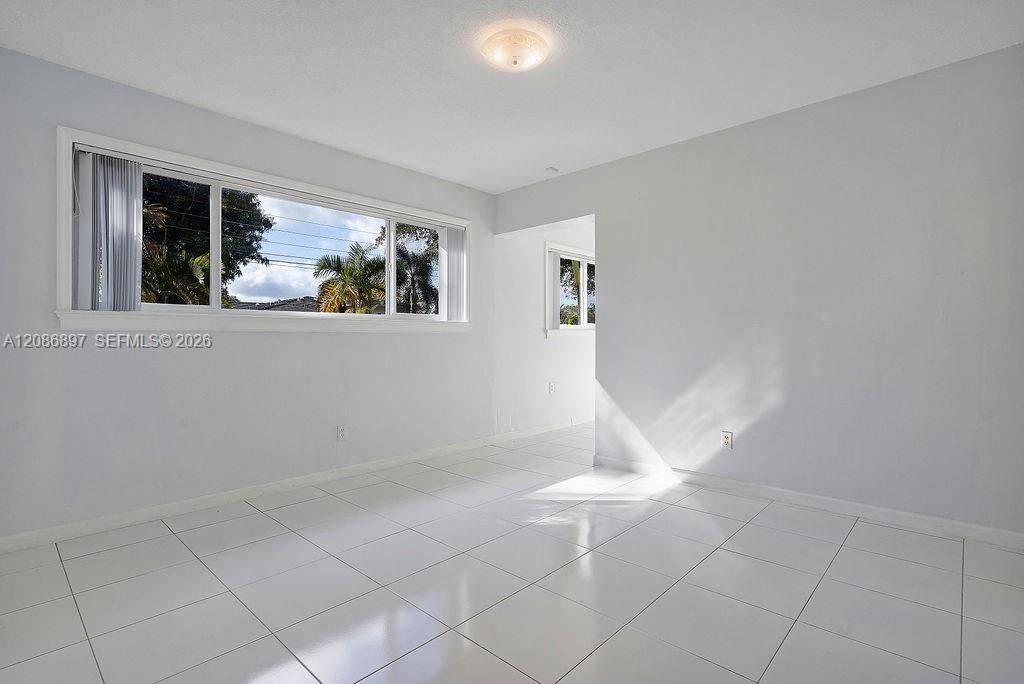 2475 NE 214th St , Aventura, FL 33180 Photo