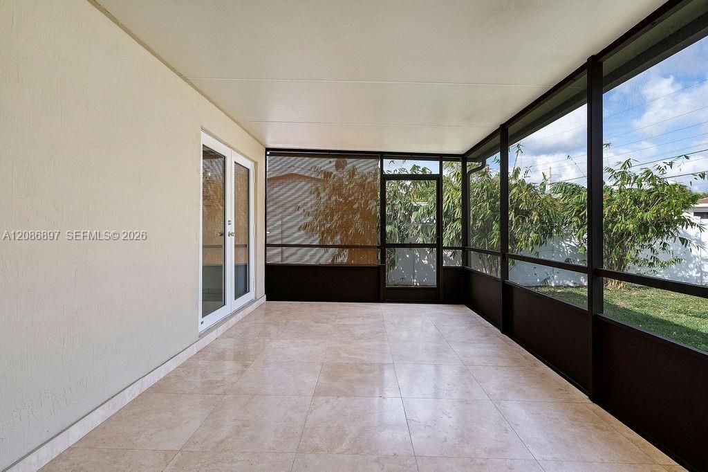 2475 NE 214th St , Aventura, FL 33180 Photo